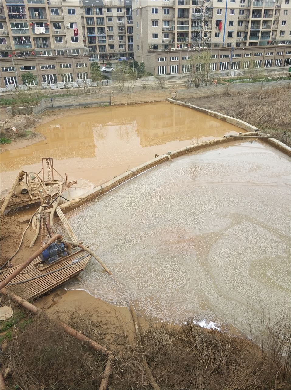 东方华侨农场沉淀池淤泥清理-厂区废水池淤泥清淤
