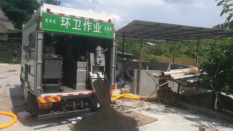 东方华侨农场污泥干湿分离技术